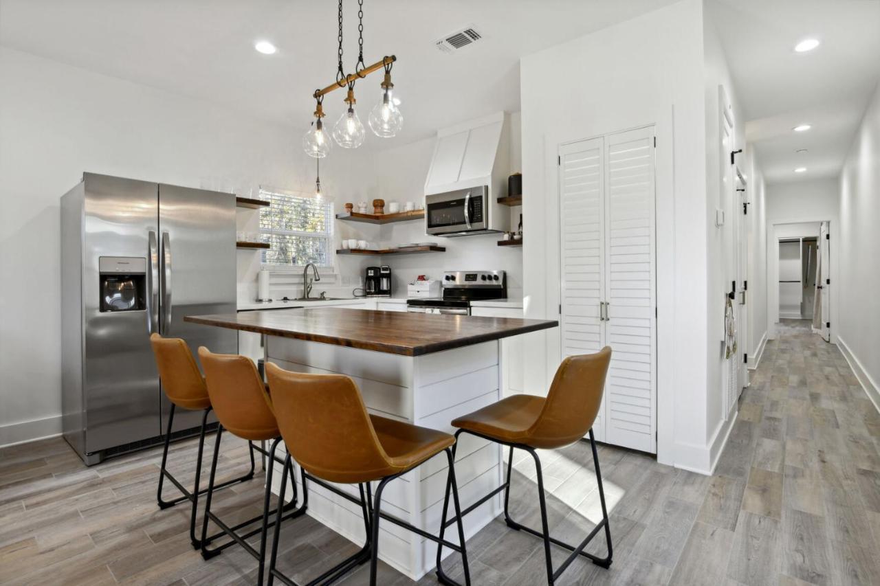 Cozy Vacation Rental In Old Town Bay St Louis Close To Beach, Bars, And Dining Bay St. Louis Екстер'єр фото