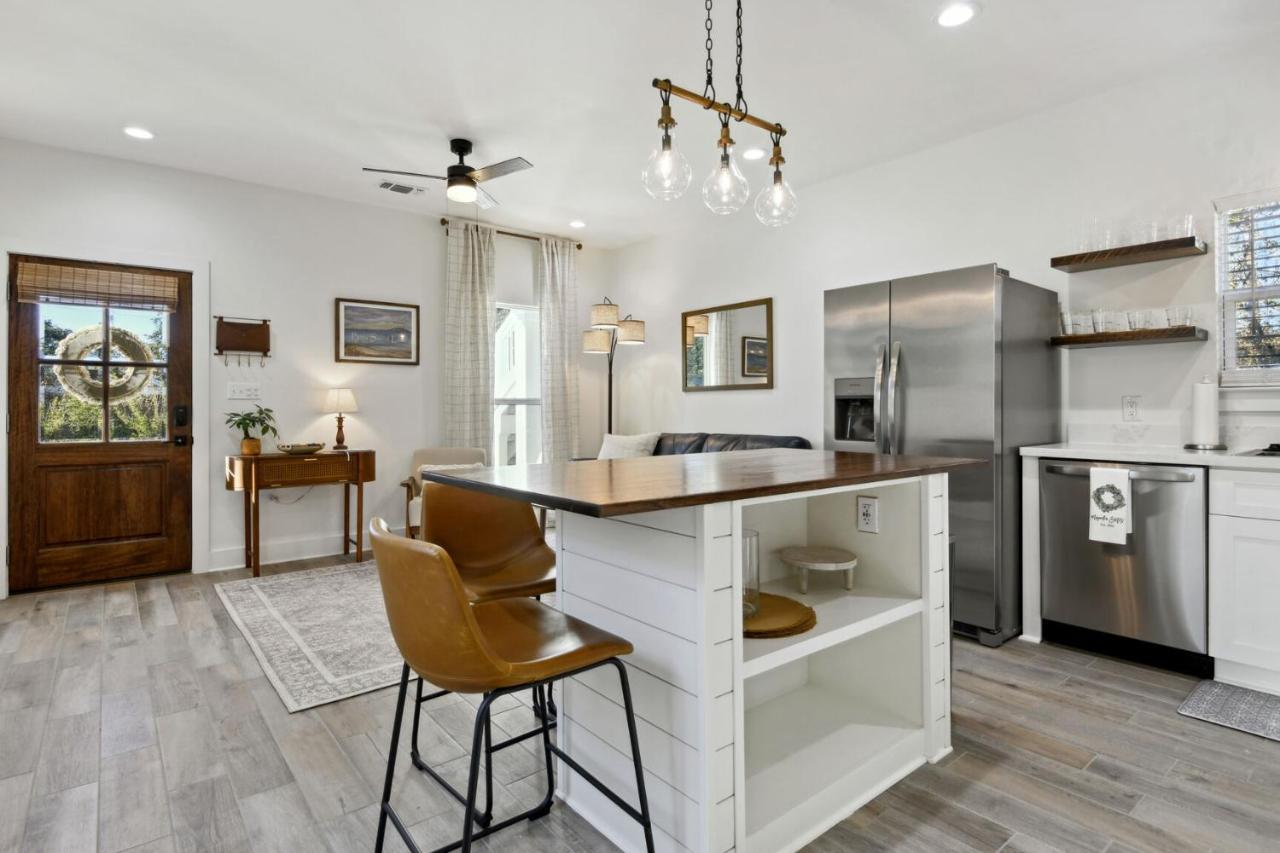 Cozy Vacation Rental In Old Town Bay St Louis Close To Beach, Bars, And Dining Bay St. Louis Екстер'єр фото